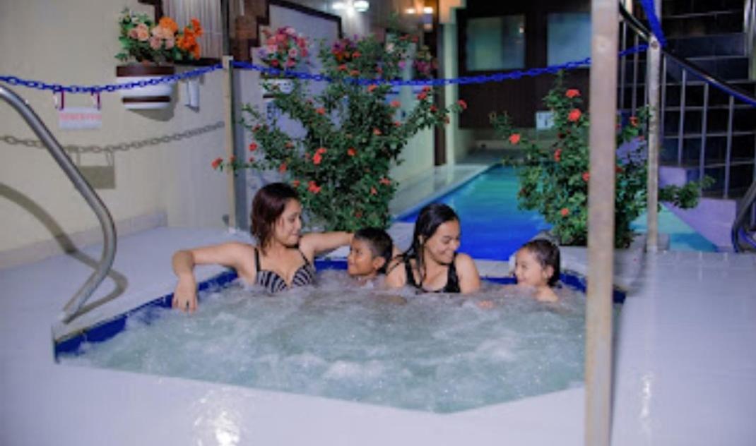 Bacoor Cool Martin Family Hotel And Resort מראה חיצוני תמונה